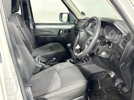 2024-Mahindra-Pik-Up-22-mHawk-S6-4x4-Double-Cab_9