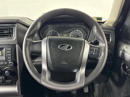 2024-Mahindra-Pik-Up-22-mHawk-S6-4x4-Double-Cab_12