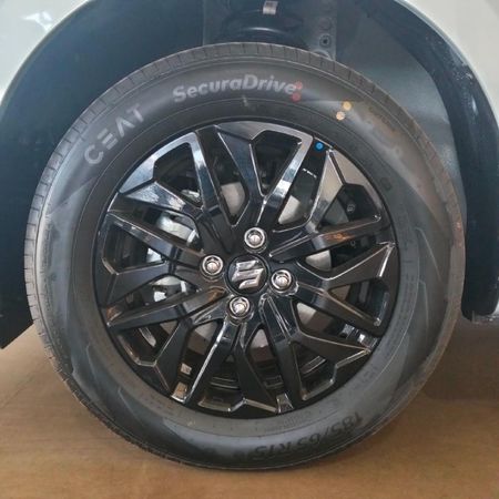 2026-Suzuki-Dzire-12-GL_5