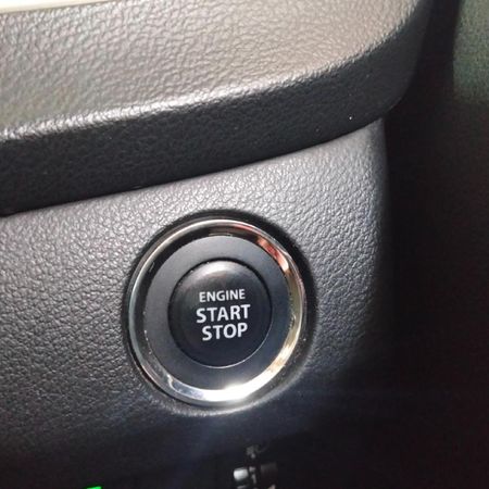 2017-Suzuki-Baleno-14-GLX-Auto_11