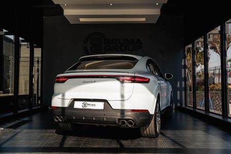 2020-Porsche-Cayenne-Coupe-S_28