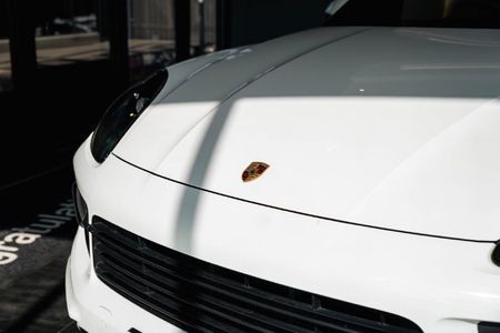 2020-Porsche-Cayenne-Coupe-S_5