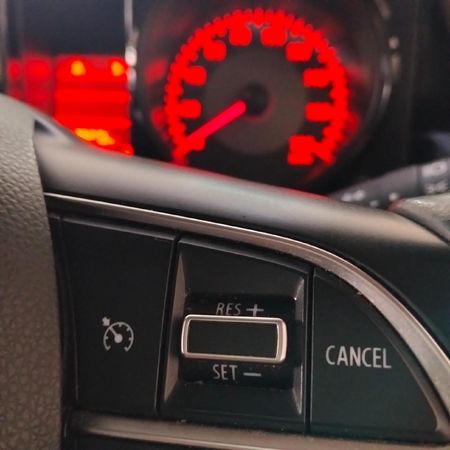 2020-Suzuki-Jimny-15-GLX_14