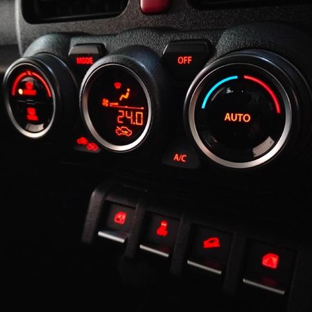 2020-Suzuki-Jimny-15-GLX_21