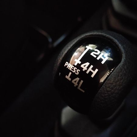 2020-Suzuki-Jimny-15-GLX_24