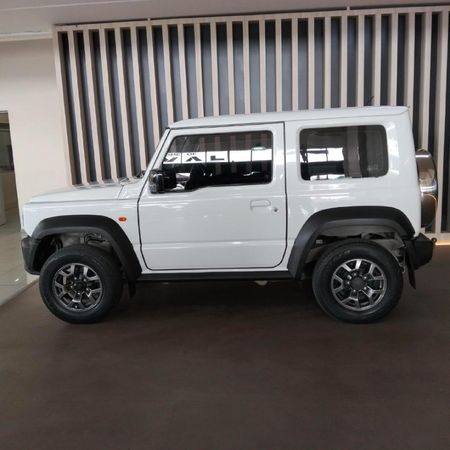 2020-Suzuki-Jimny-15-GLX_2