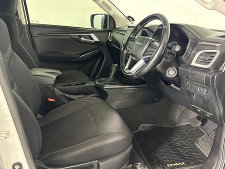 2023-Isuzu-D-Max-19-DDI-HR-LS-Auto-Double-Cab_9