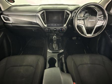 2023-Isuzu-D-Max-19-DDI-HR-LS-Auto-Double-Cab_1