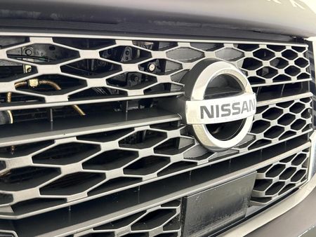 2021-Nissan-Navara-25-DDTi-LE-Plus-4X4-Auto-Double-Cab_10