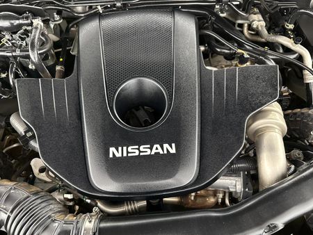 2021-Nissan-Navara-25-DDTi-LE-Plus-4X4-Auto-Double-Cab_13
