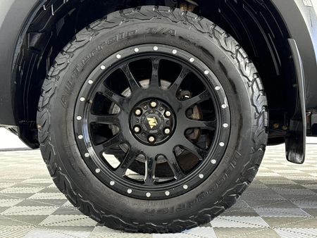 2021-Nissan-Navara-25-DDTi-LE-Plus-4X4-Auto-Double-Cab_4