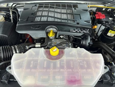 2024-Mahindra-Pik-Up-22-mHawk-S11-Auto-Double-Cab_12