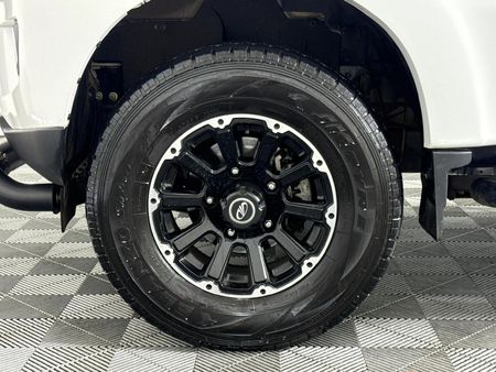 2024-Mahindra-Pik-Up-22-mHawk-S11-Auto-Double-Cab_4