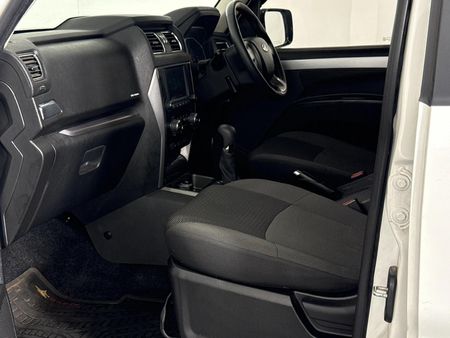 2024-Mahindra-Pik-Up-22-mHawk-S11-Auto-Double-Cab_8
