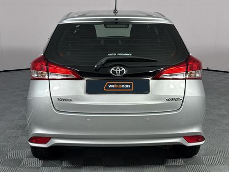 2019-Toyota-Yaris-15-XS-5-dr_18