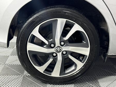 2019-Toyota-Yaris-15-XS-5-dr_7