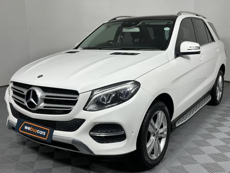 2017-Mercedes-Benz-GLE-350d-4Matic_0