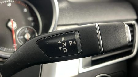 2017-Mercedes-Benz-GLE-350d-4Matic_10