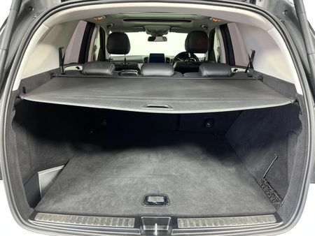 2017-Mercedes-Benz-GLE-350d-4Matic_16