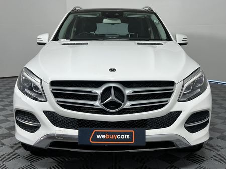 2017-Mercedes-Benz-GLE-350d-4Matic_17