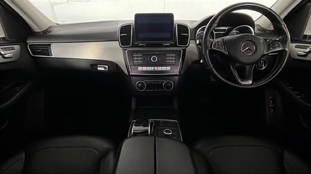 2017-Mercedes-Benz-GLE-350d-4Matic_1