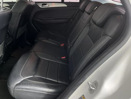 2017-Mercedes-Benz-GLE-350d-4Matic_3