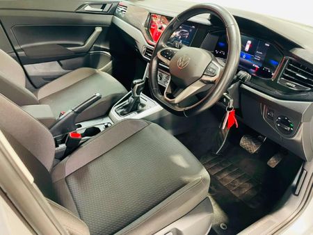 2025-Volkswagen-Polo-10-TSI-Life-Auto-DSG_16