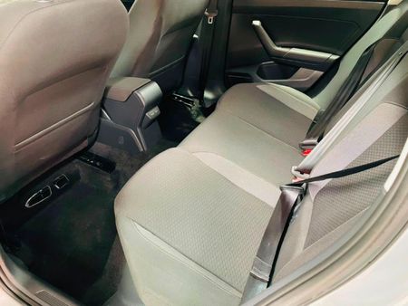 2025-Volkswagen-Polo-10-TSI-Life-Auto-DSG_18