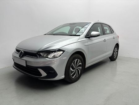 2025-Volkswagen-Polo-10-TSI-Life-Auto-DSG_2