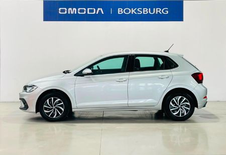 2025-Volkswagen-Polo-10-TSI-Life-Auto-DSG_7