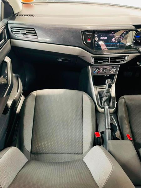 2025-Volkswagen-Polo-10-TSI-Life-Auto-DSG_22
