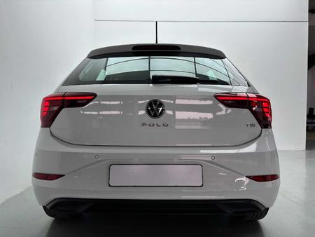 2025-Volkswagen-Polo-10-TSI-Life-Auto-DSG_7