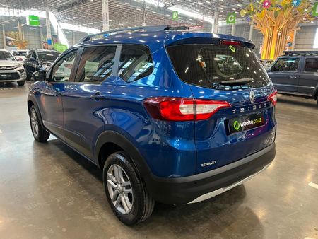 2020-Renault-Triber-10-Intens_4