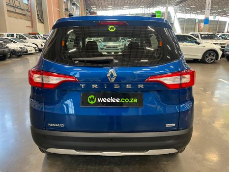2020-Renault-Triber-10-Intens_5