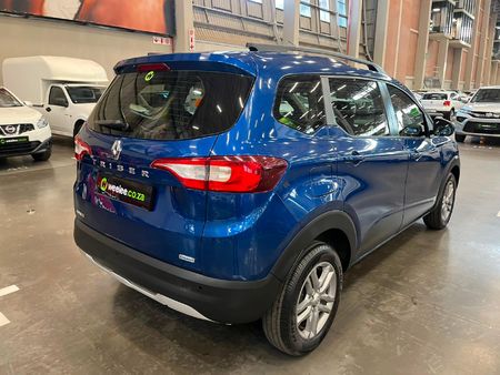 2020-Renault-Triber-10-Intens_6