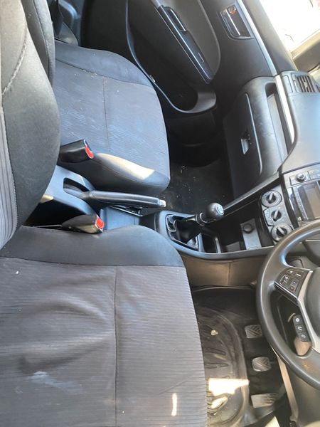 2016-Suzuki-Swift-12-GL_8
