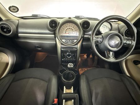 2011-MINI-Countryman-Cooper_1