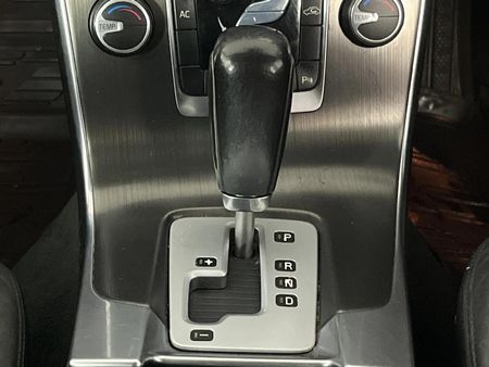 2013-Volvo-S60-D3-Elite-Auto_10