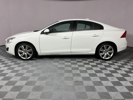 2013-Volvo-S60-D3-Elite-Auto_18