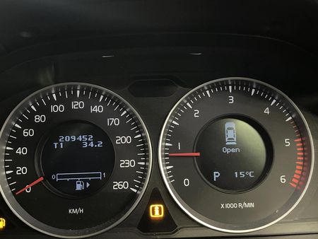2013-Volvo-S60-D3-Elite-Auto_2