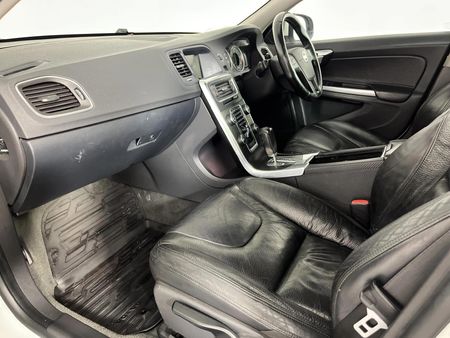 2013-Volvo-S60-D3-Elite-Auto_8