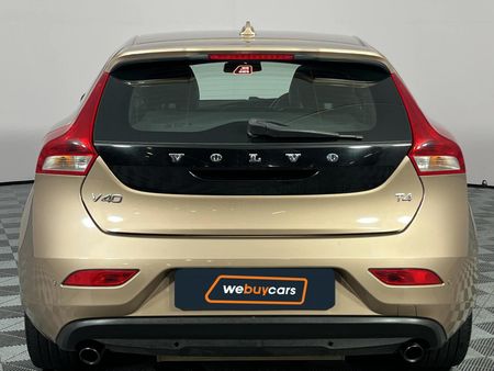 2014-Volvo-V40-T4-Excel-Auto_16