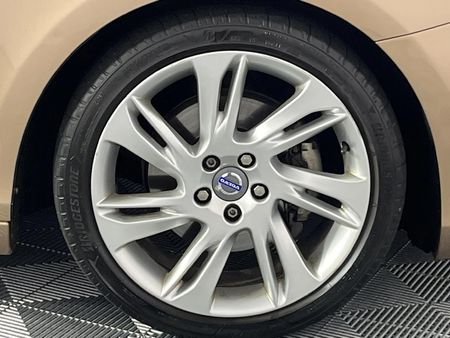 2014-Volvo-V40-T4-Excel-Auto_5