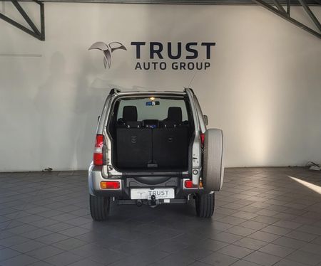 2018-Suzuki-Jimny-13_9