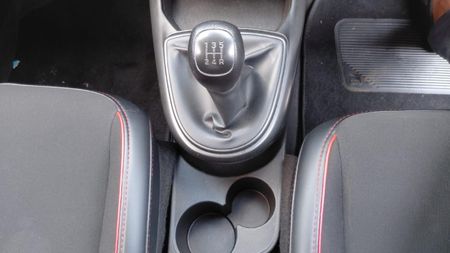 2023-Hyundai-Grand-i10-10-Motion_11