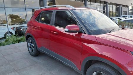 2023-Hyundai-Venue-10-TGDI-Fluid-DCT_5