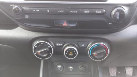 2023-Hyundai-Venue-10-TGDI-Fluid-DCT_8