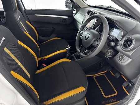 2023-Renault-Kwid-10-Climber_9