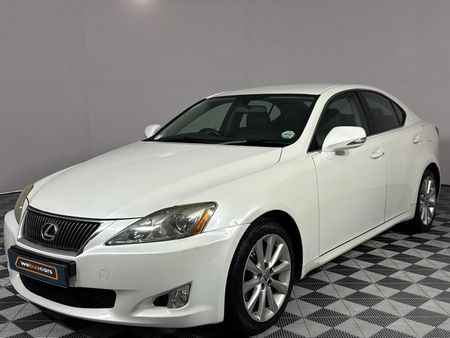 2010-Lexus-IS-250-Auto_0