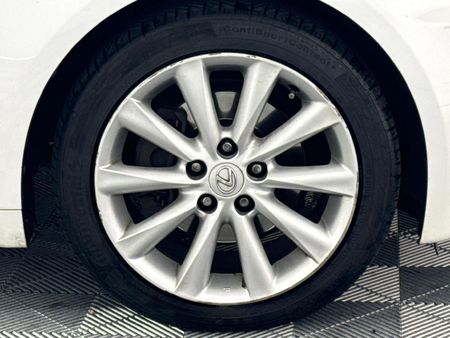 2010-Lexus-IS-250-Auto_4